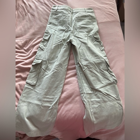 That’s So Fetch Venus cargo pants Sage - Picture 4 of 6